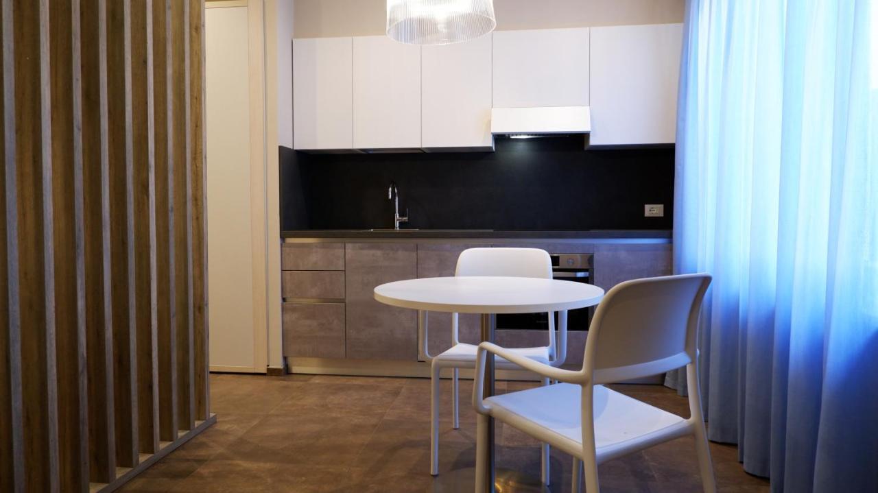 Pianomare Riviera Apartments And Rooms Imperia Bagian luar foto
