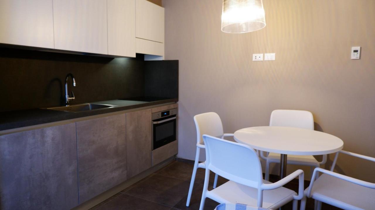 Pianomare Riviera Apartments And Rooms Imperia Bagian luar foto