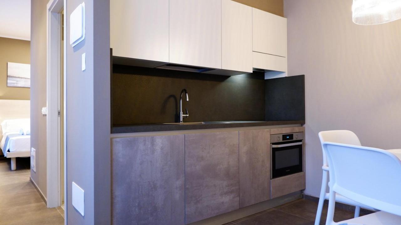 Pianomare Riviera Apartments And Rooms Imperia Bagian luar foto