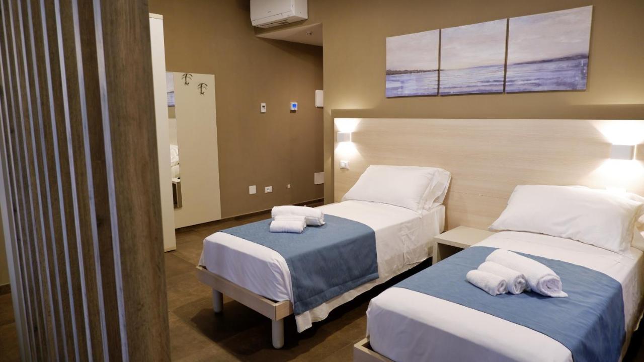 Pianomare Riviera Apartments And Rooms Imperia Bagian luar foto
