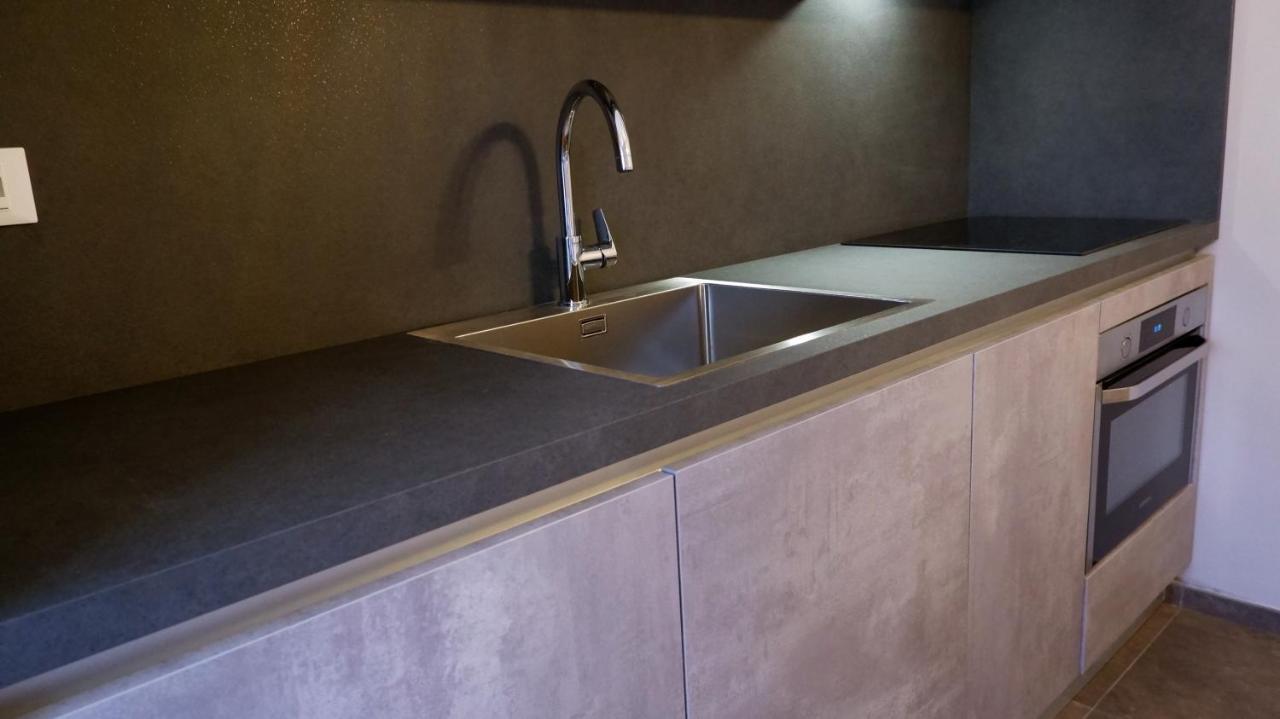 Pianomare Riviera Apartments And Rooms Imperia Bagian luar foto