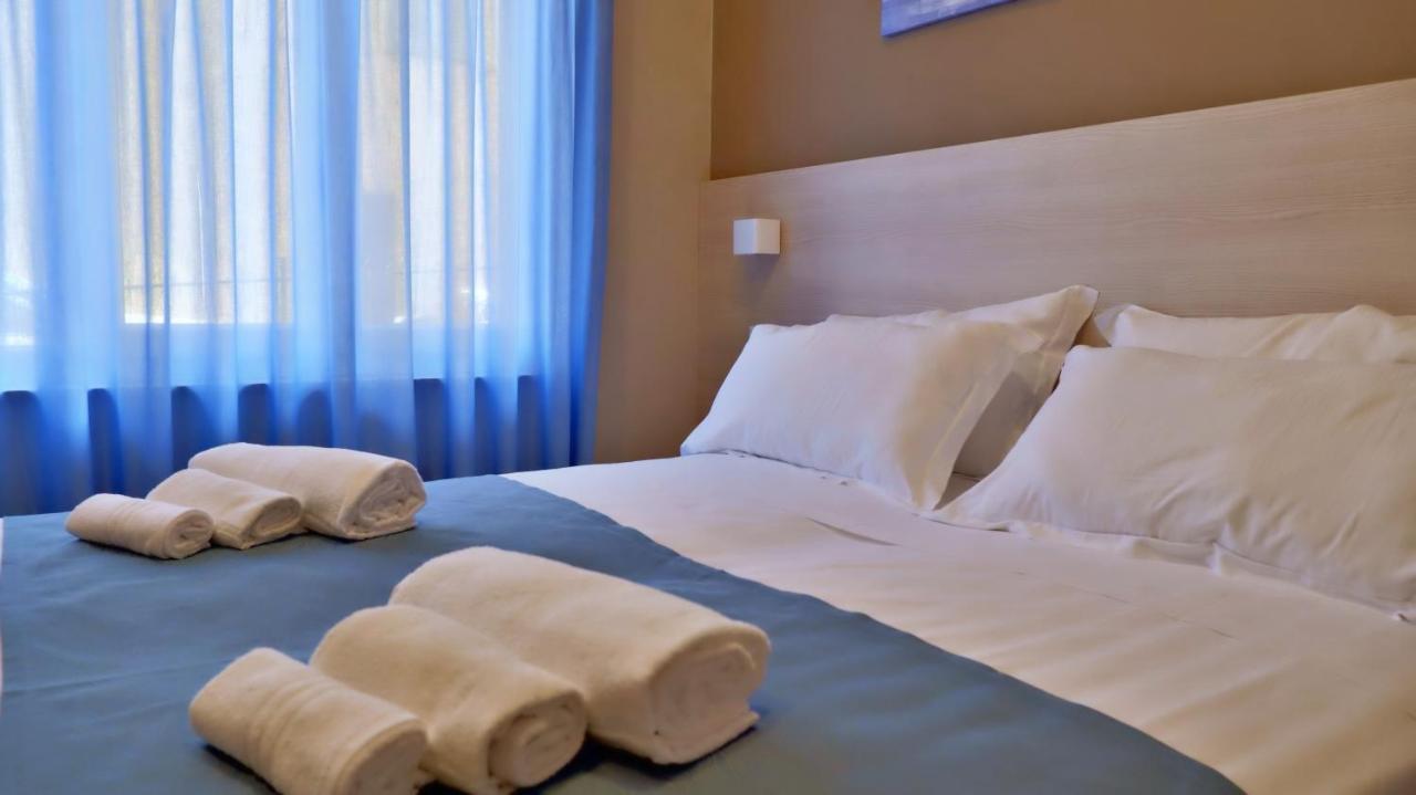 Pianomare Riviera Apartments And Rooms Imperia Bagian luar foto