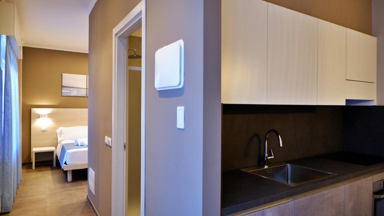 Pianomare Riviera Apartments And Rooms Imperia Bagian luar foto
