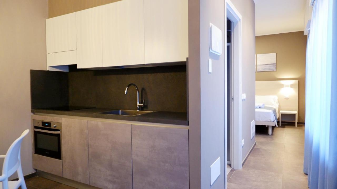 Pianomare Riviera Apartments And Rooms Imperia Bagian luar foto